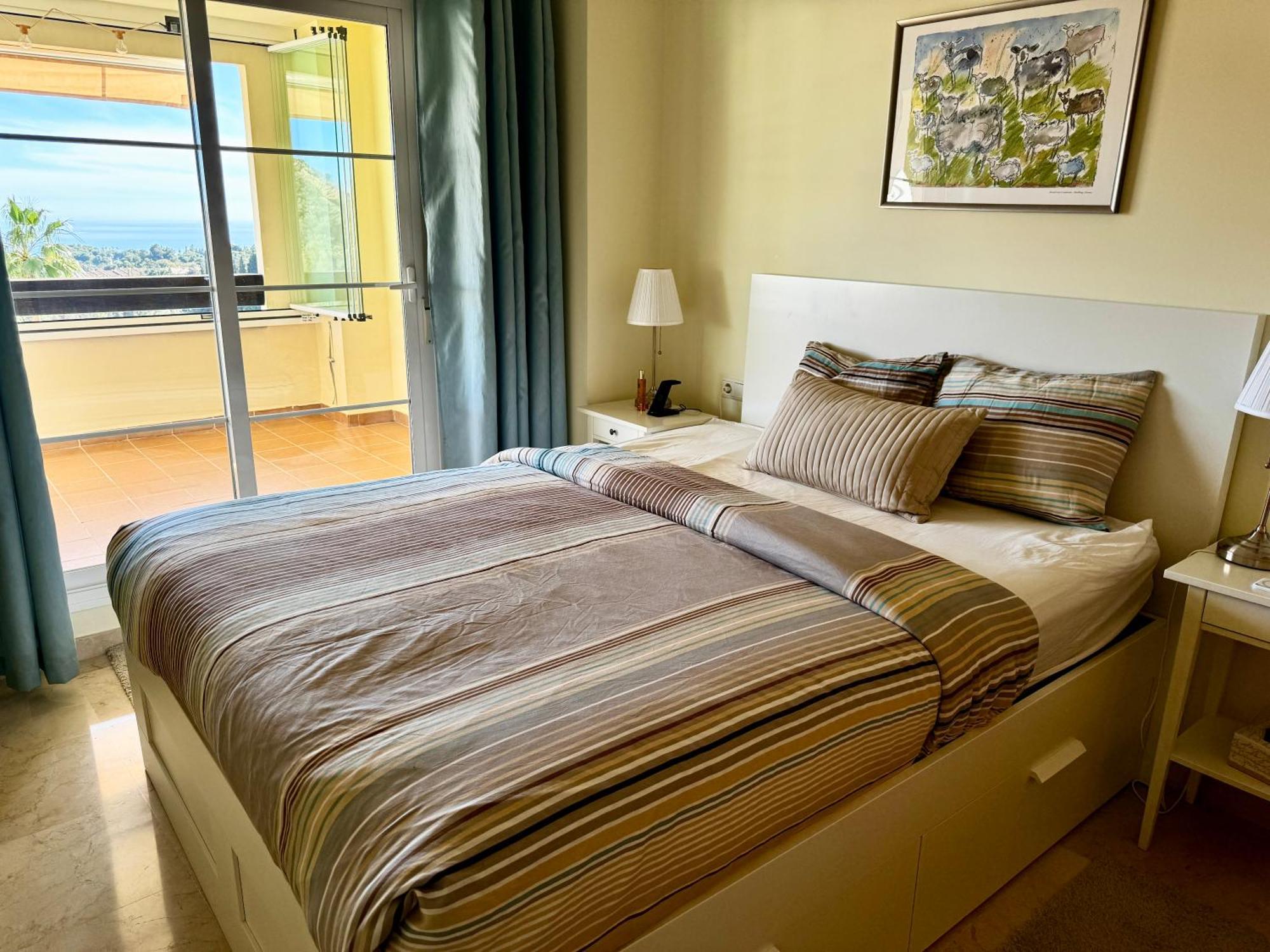 Stylish With Panoramic Sea View & Large Terrace! Benalmádena