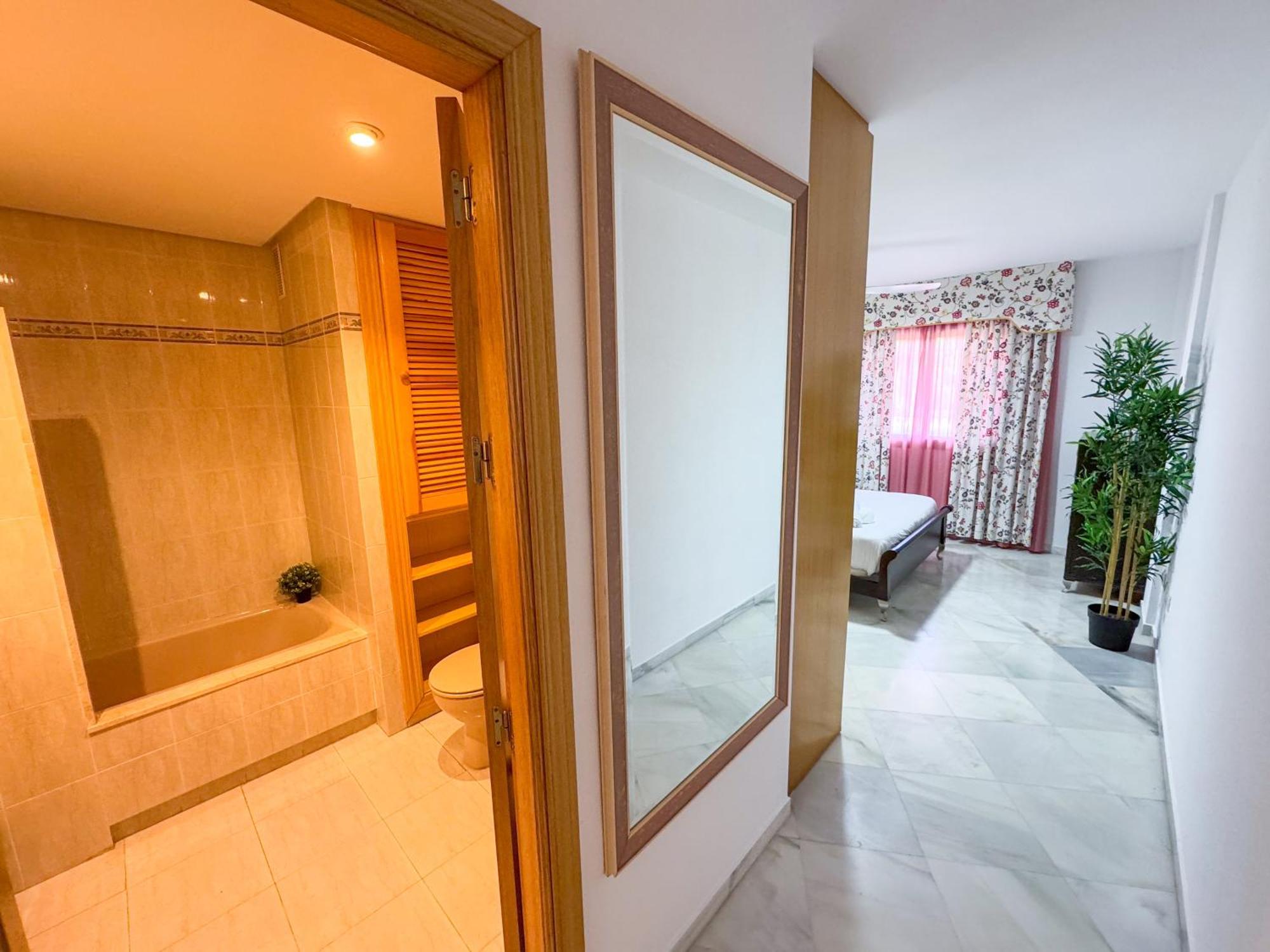 Apartment Torrequebrada Views - Turistea Benalmadena