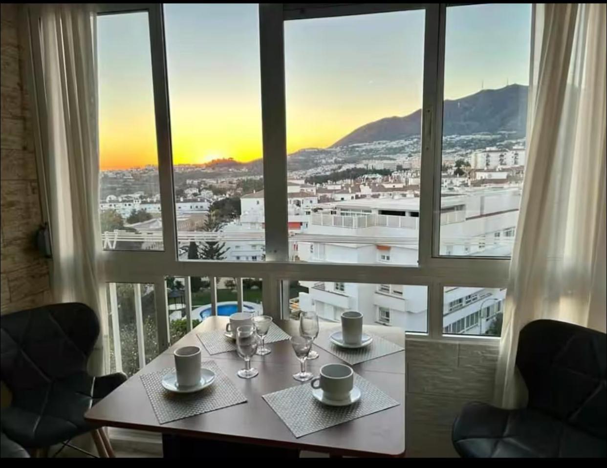 Apartment Precioso En Benalmadena, Piscinas, Recep 24 *