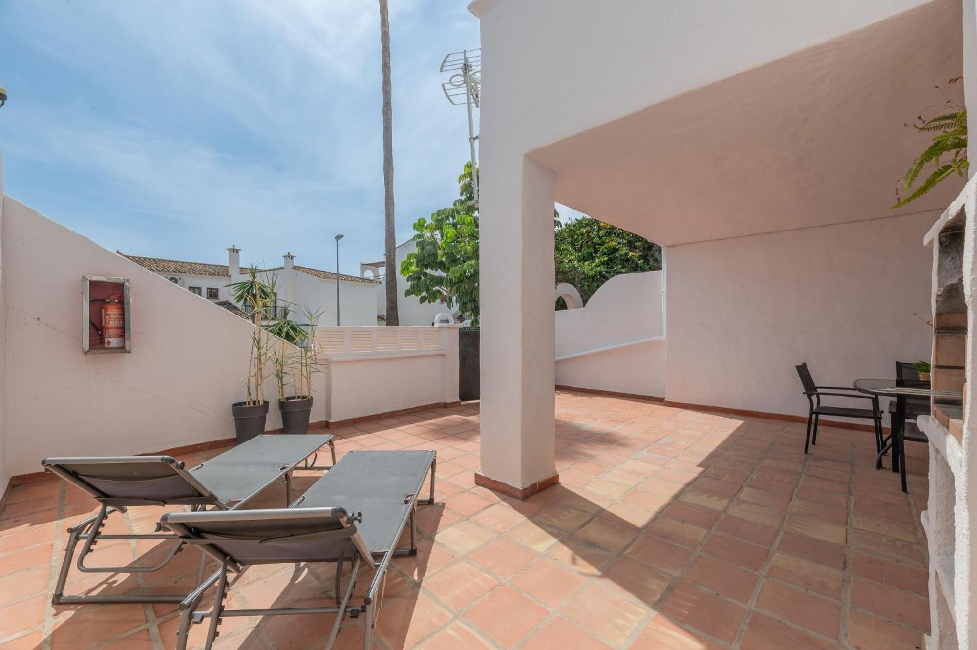 Apartamento Con Amplio Porche Y Bbq