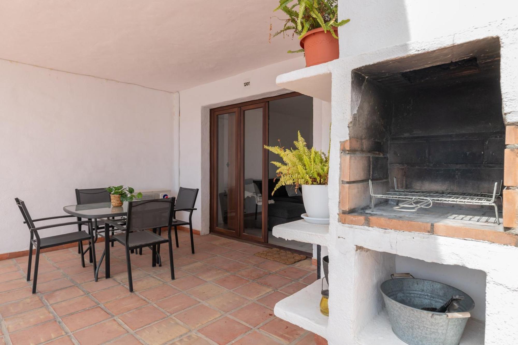 Con Amplio Porche Y Bbq * Benalmádena