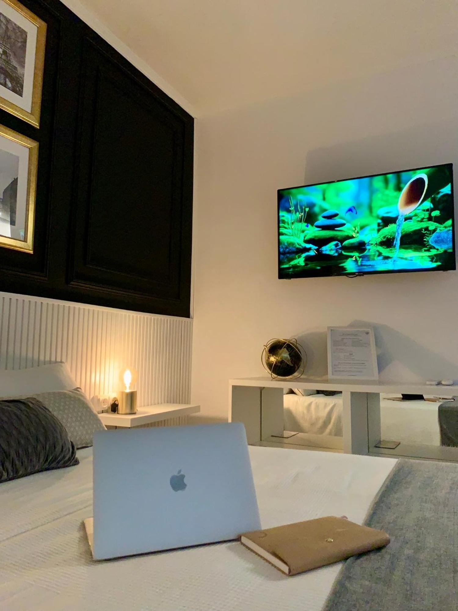 Ar - And Cozy In Appartement Benalmádena
