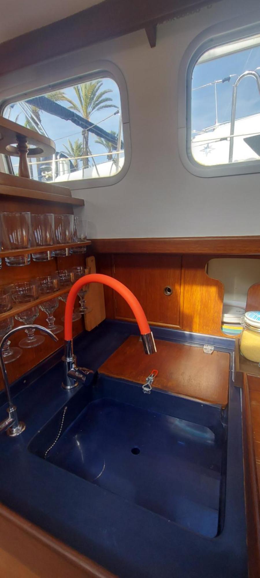 Botel Red Pepper