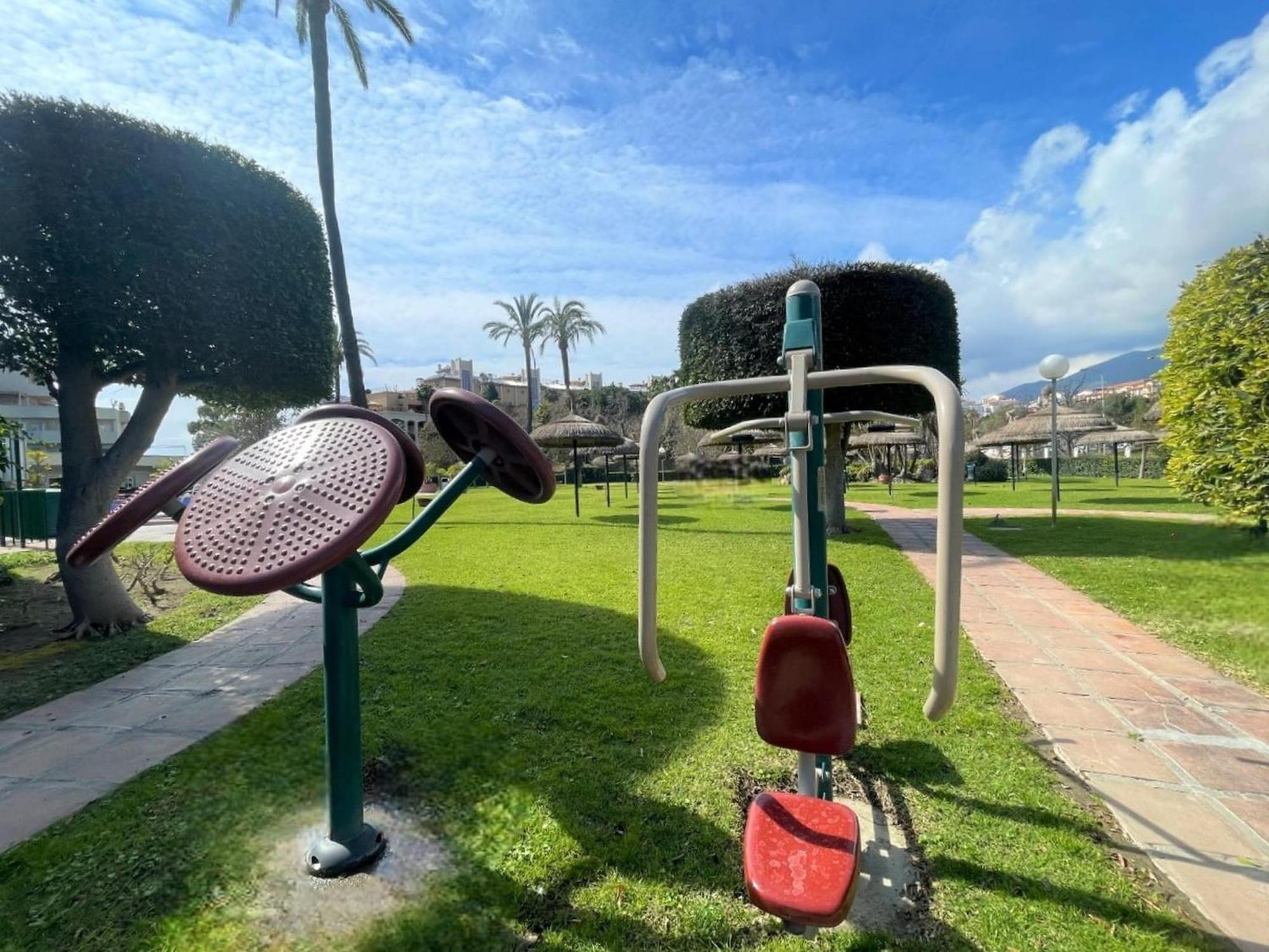 Apartment With And Garden Views Benalmadena