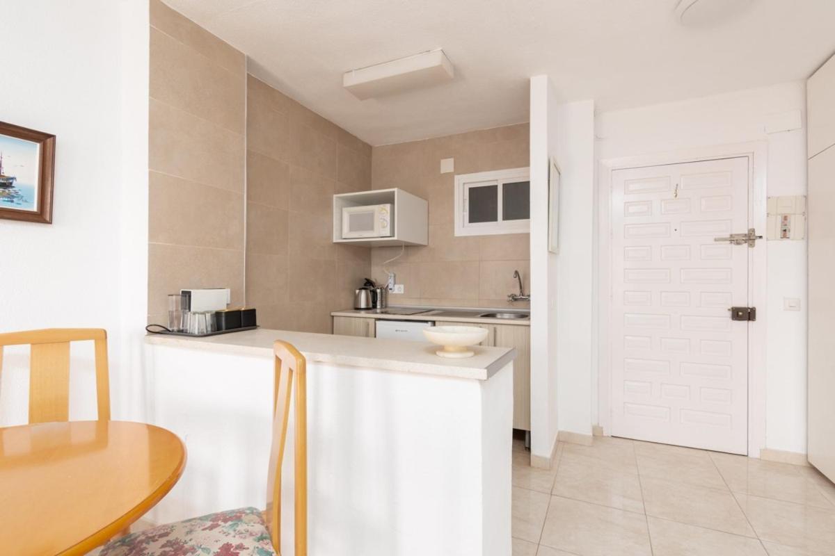 Jupiter 1 Bed Sea View
