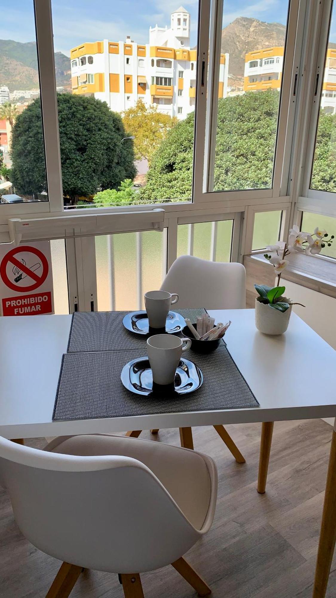 Ar - And Cozy In Appartement Benalmádena