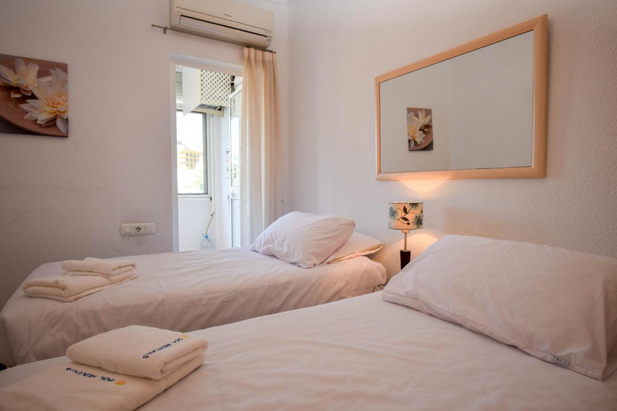 Apartment Ref 291 Con Terraza Y Piscina Cerca De La Playa