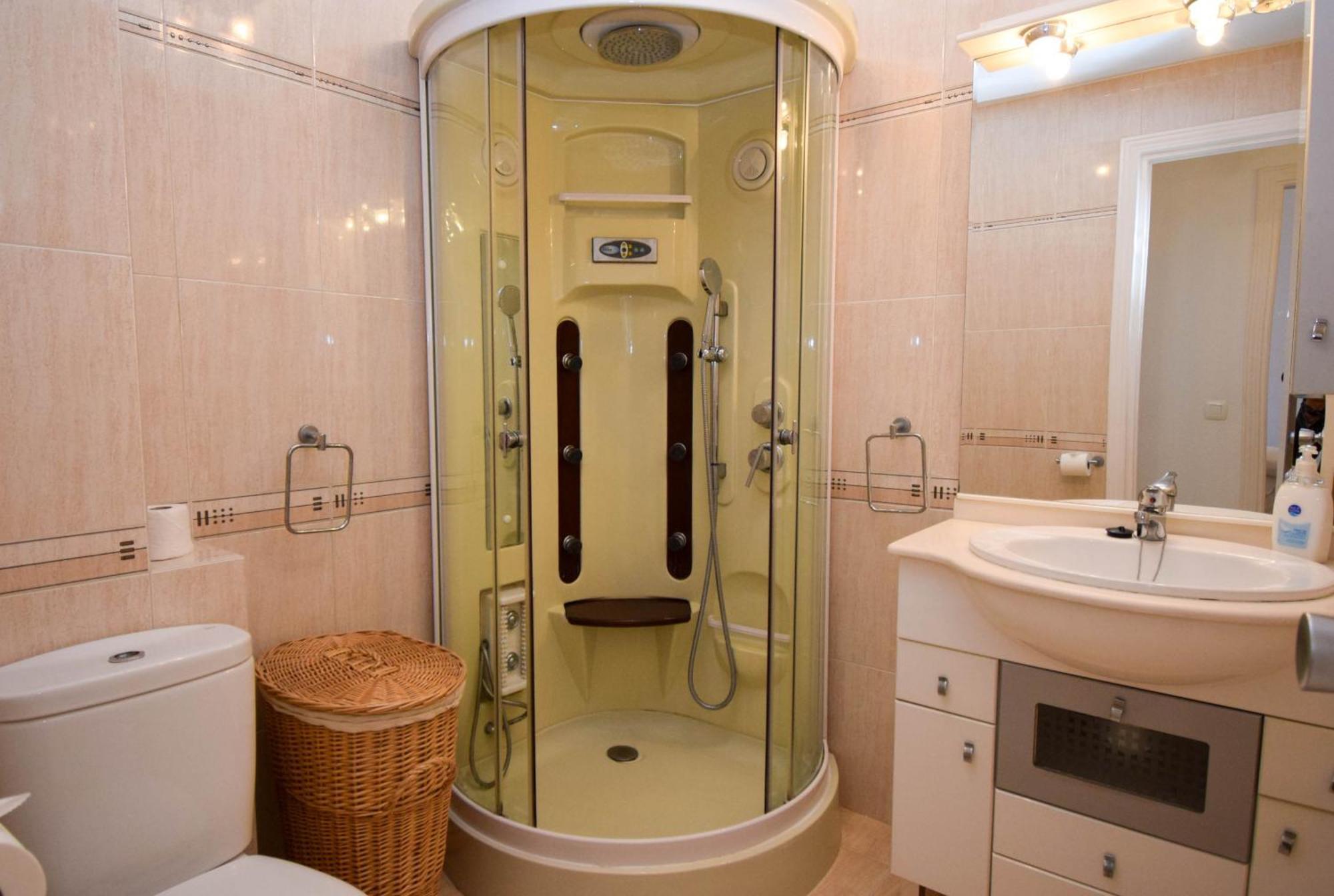 Apartment Ref 291 Con Terraza Y Piscina Cerca De La Playa Benalmadena