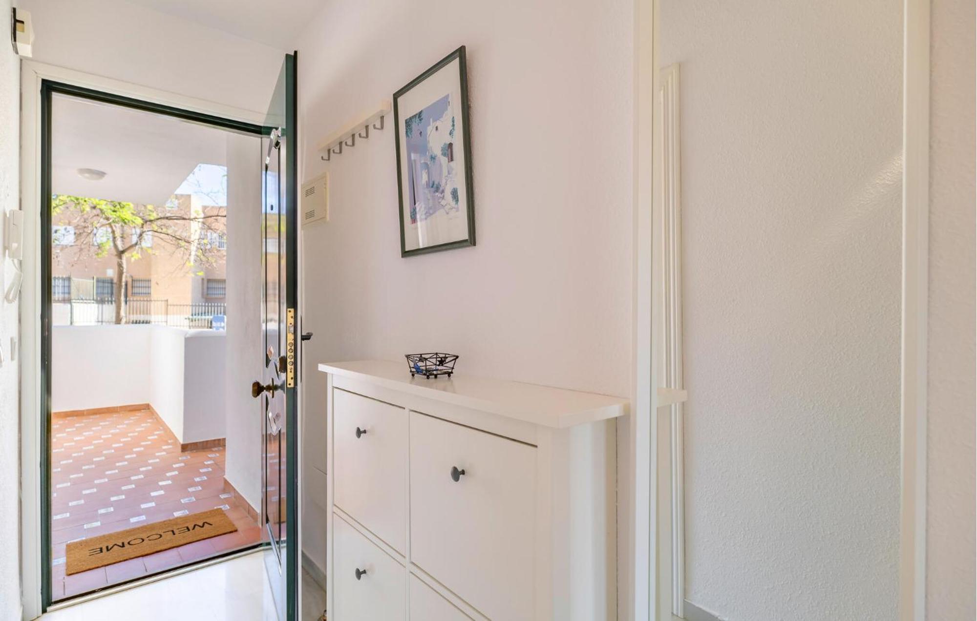 Lovely In With Kitchen