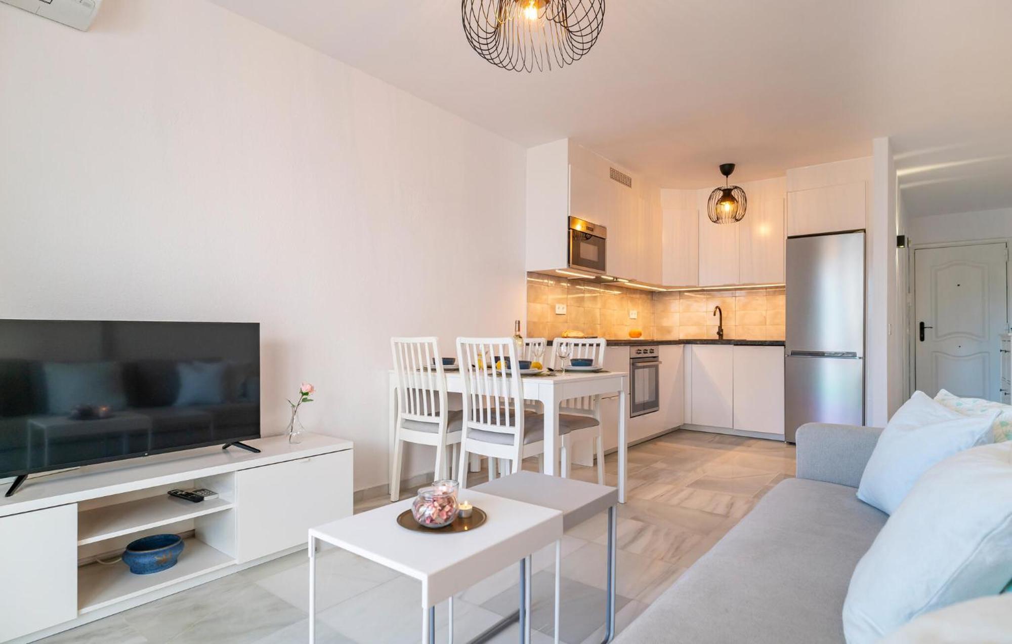 Lovely In With Kitchen Benalmadena
