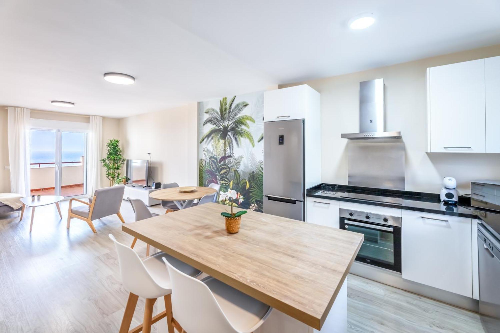 Vb Ave Marina Front Seaviews 2br * Benalmadena