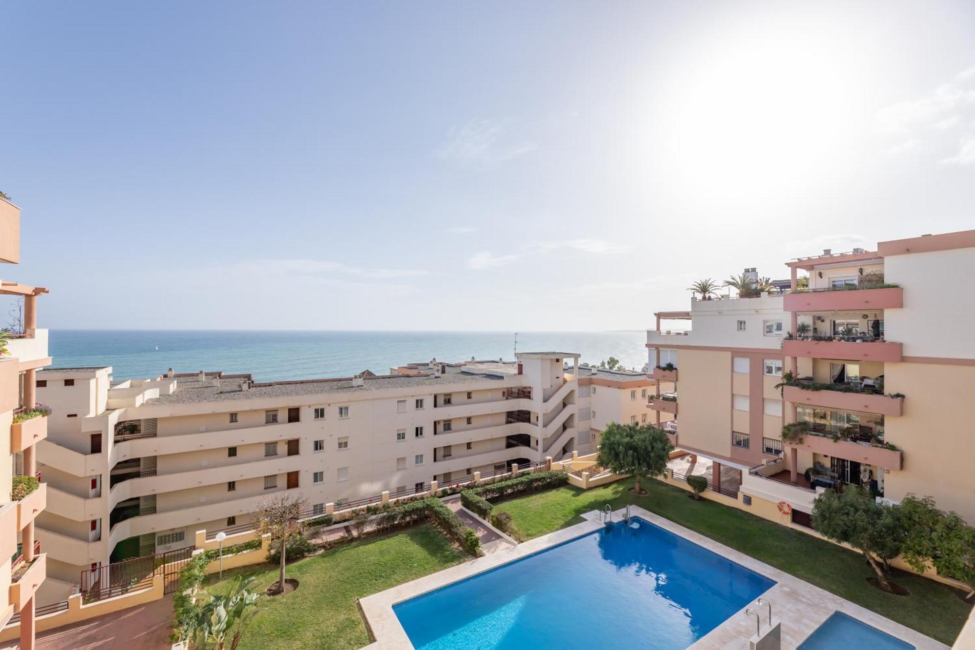 Vb Ave Marina Front Seaviews 2br Apartment *