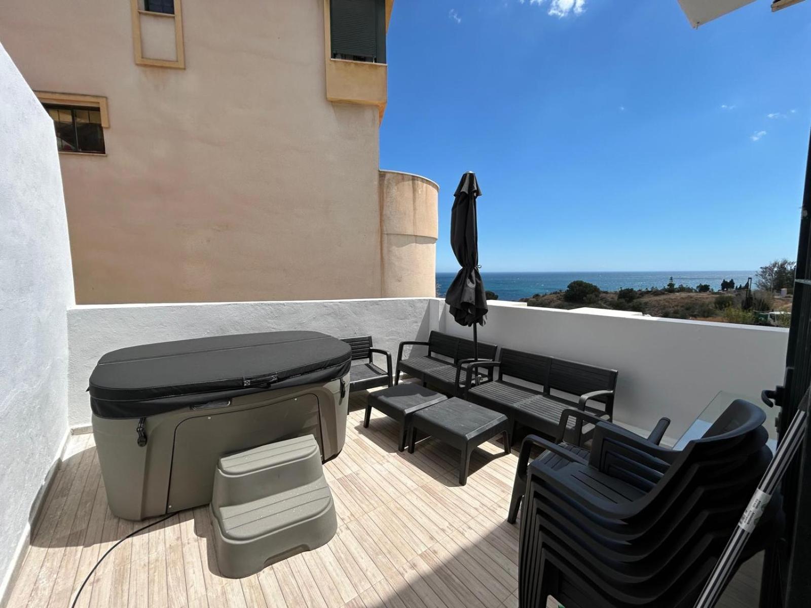 Elegant 3 Bedroom In Torrequebrada Apartment Benalmadena
