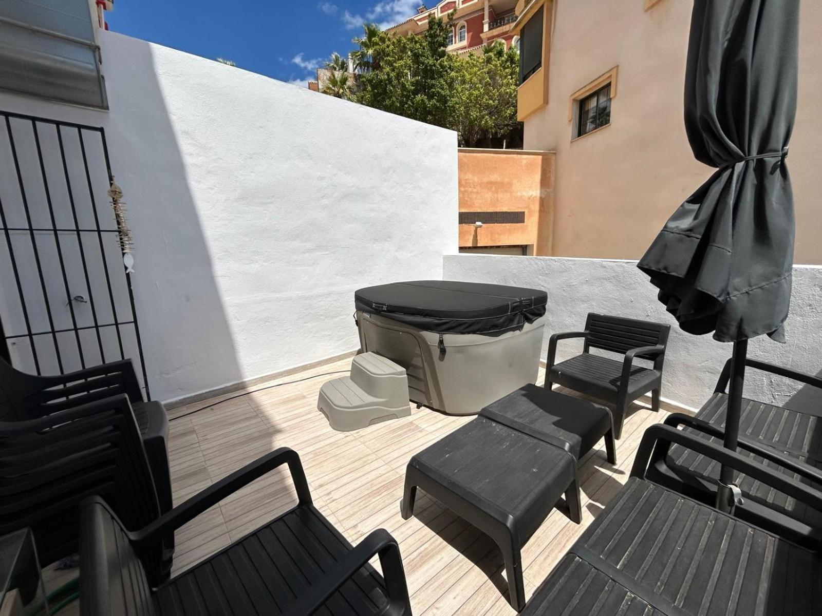 Elegant 3 Bedroom In Torrequebrada Apartment Benalmadena