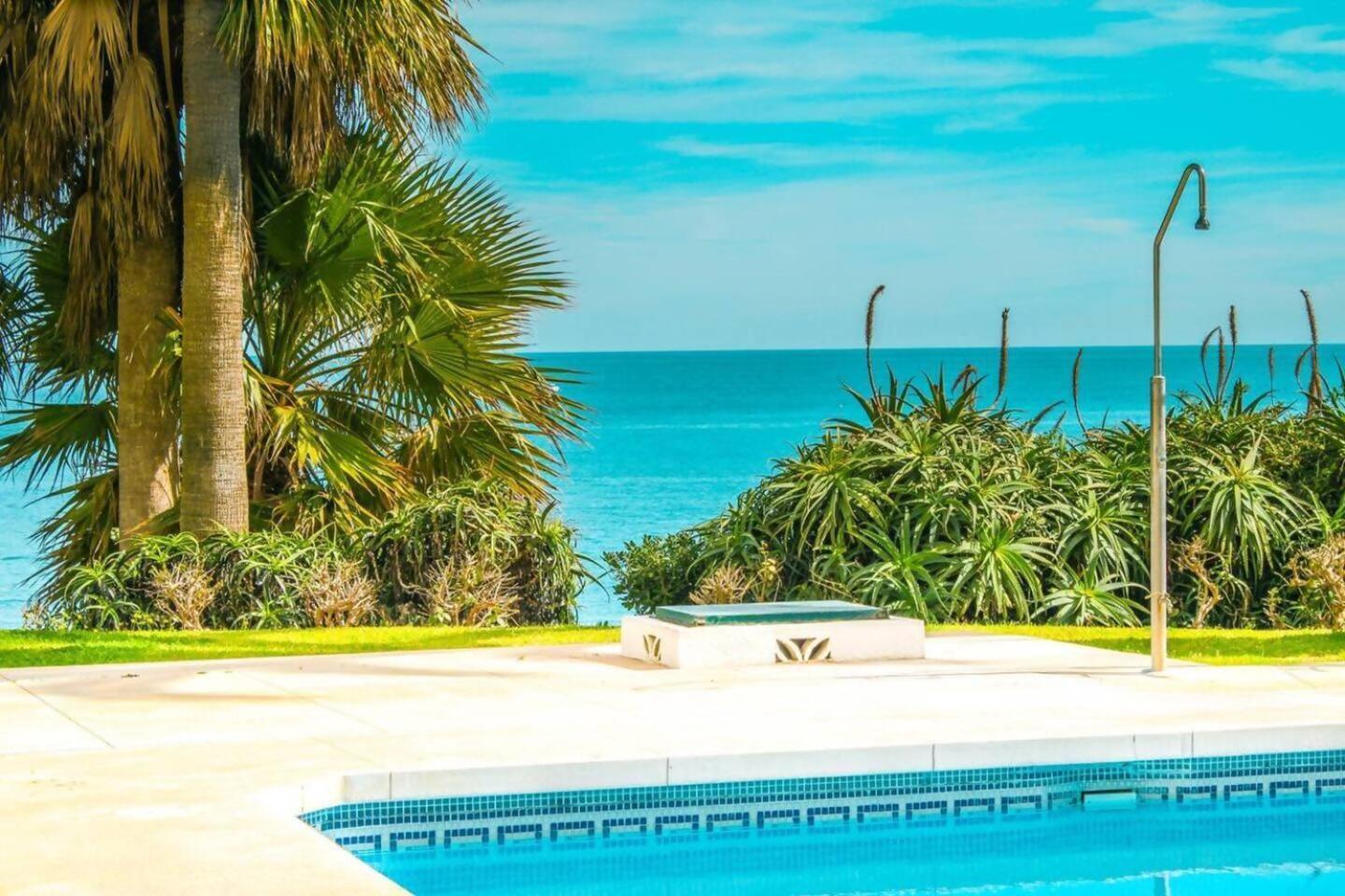 Apartment Stunning 50 Meters From The Sea Benalmadena