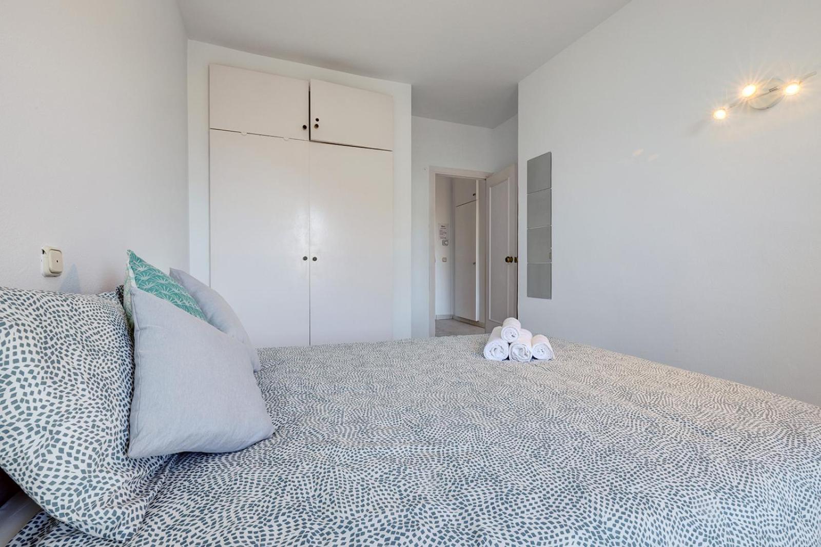 Charming In Benalbeach With Garden And Sea View Apartment *