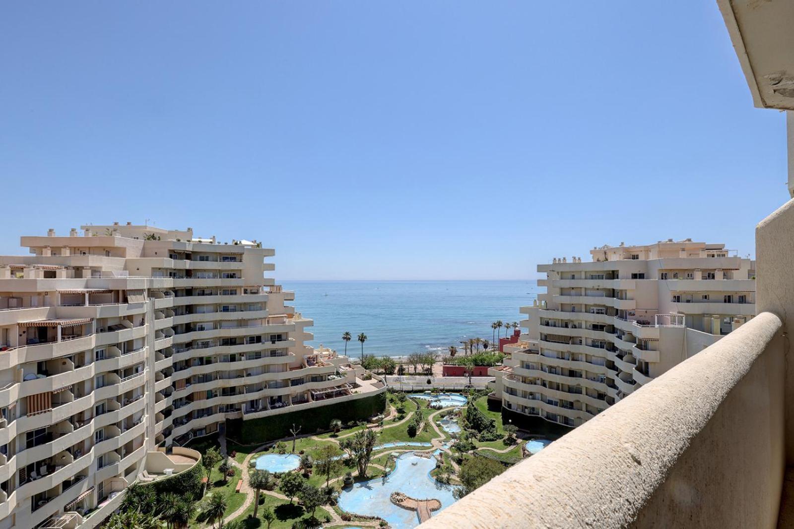 Charming In Benalbeach With Garden And Sea View Benalmadena