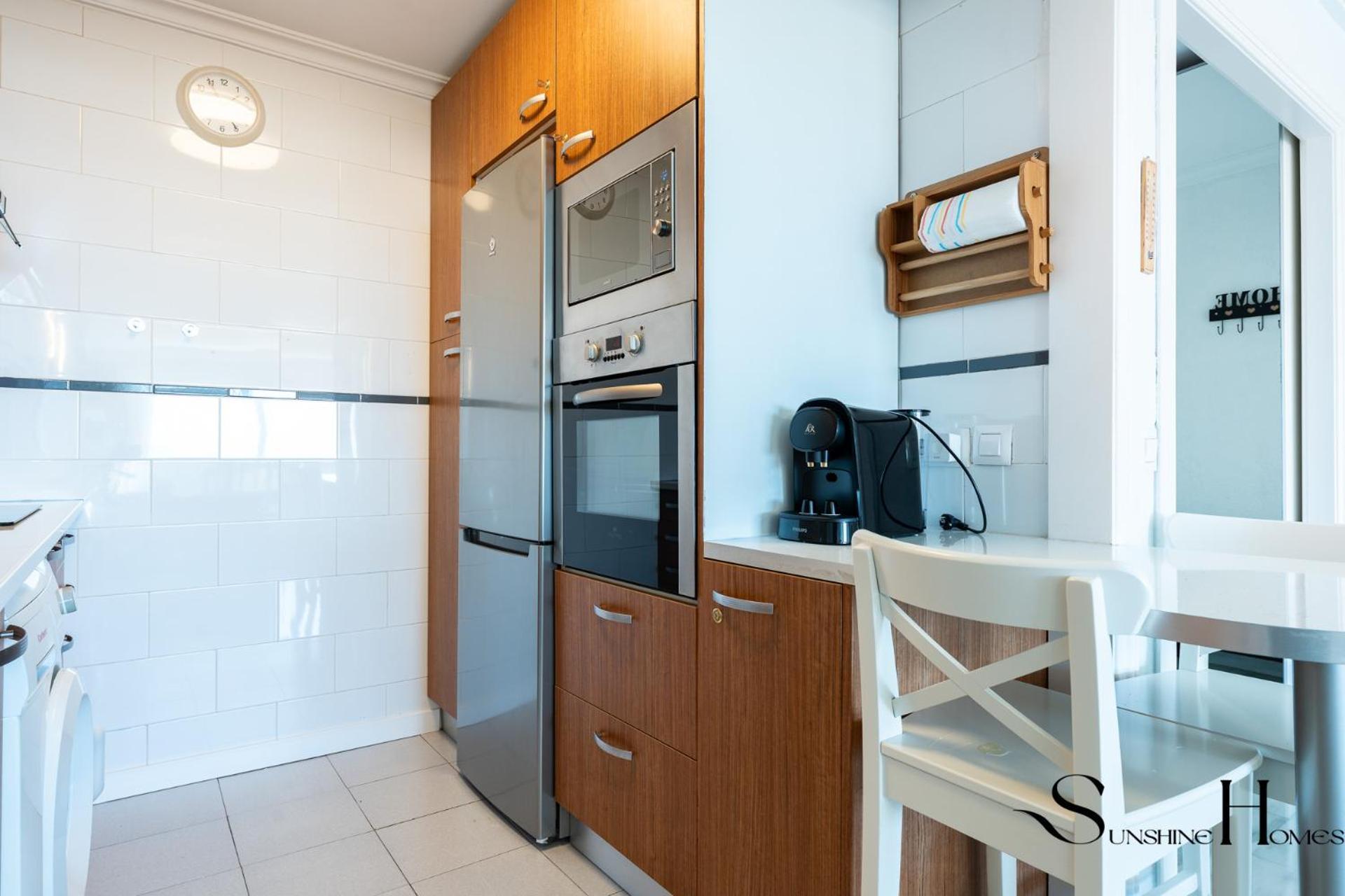 Marvelous Views, Pools, Steps To The Beach! Apartment