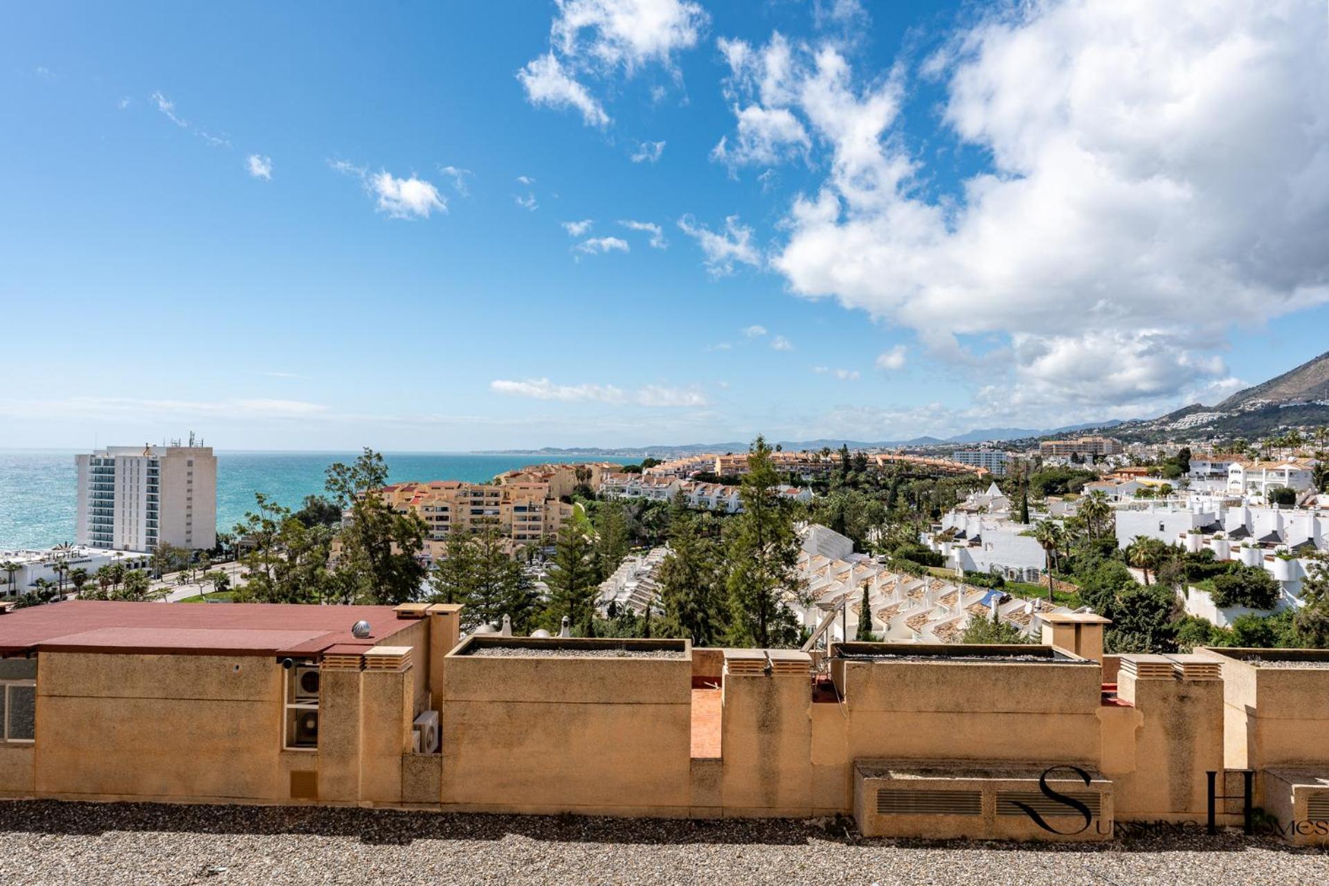 Marvelous Views, Pools, Steps To The Beach! Apartment Benalmadena