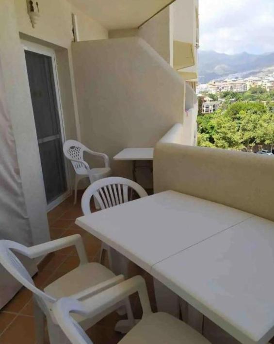 Apartamento New Wonderful Holidays Benalbeach *