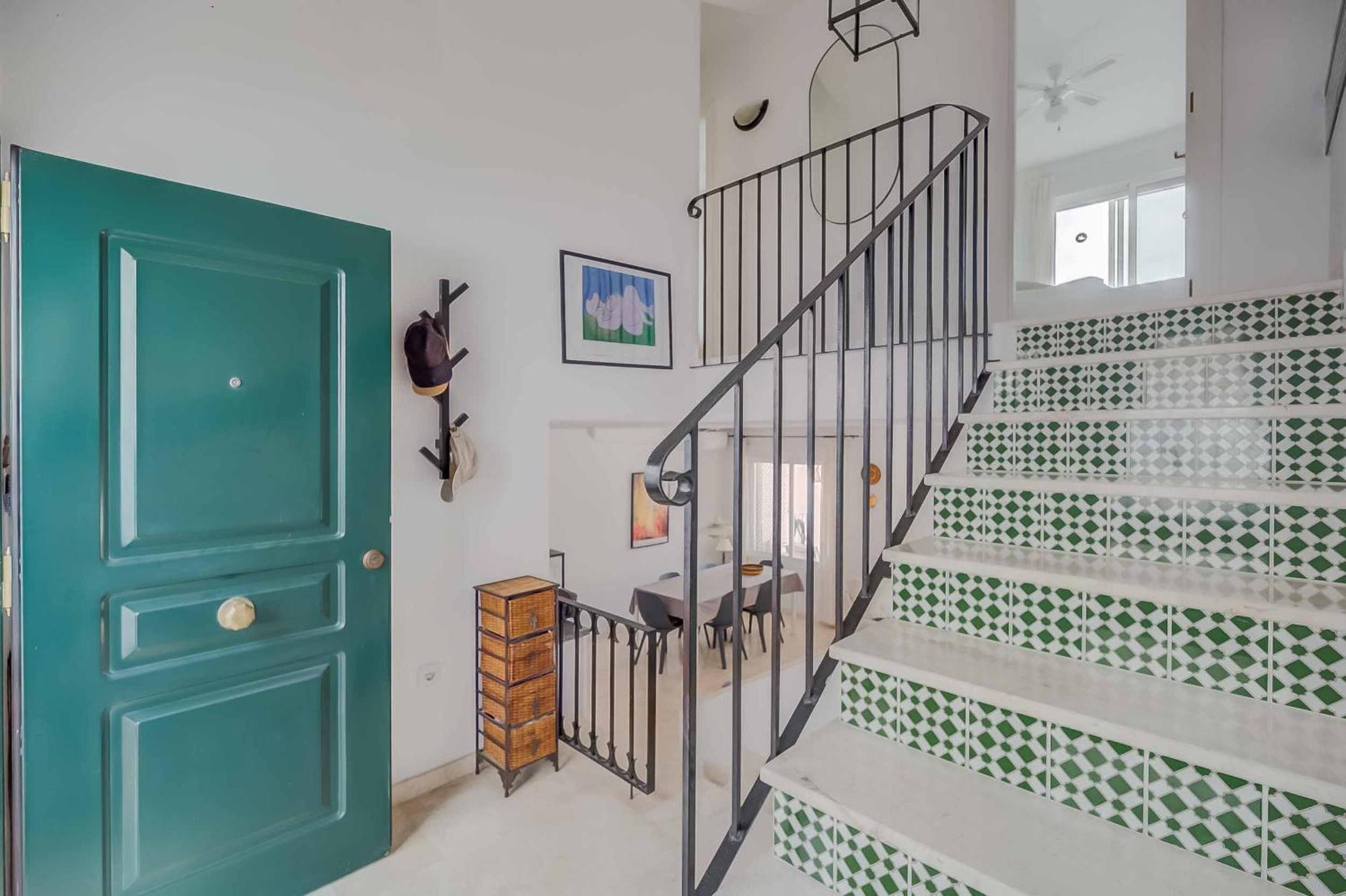 128 - Beautiful Townhouse With Pool, Benalmadena