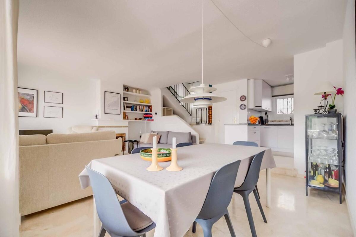 128 - Beautiful Townhouse With Pool, *