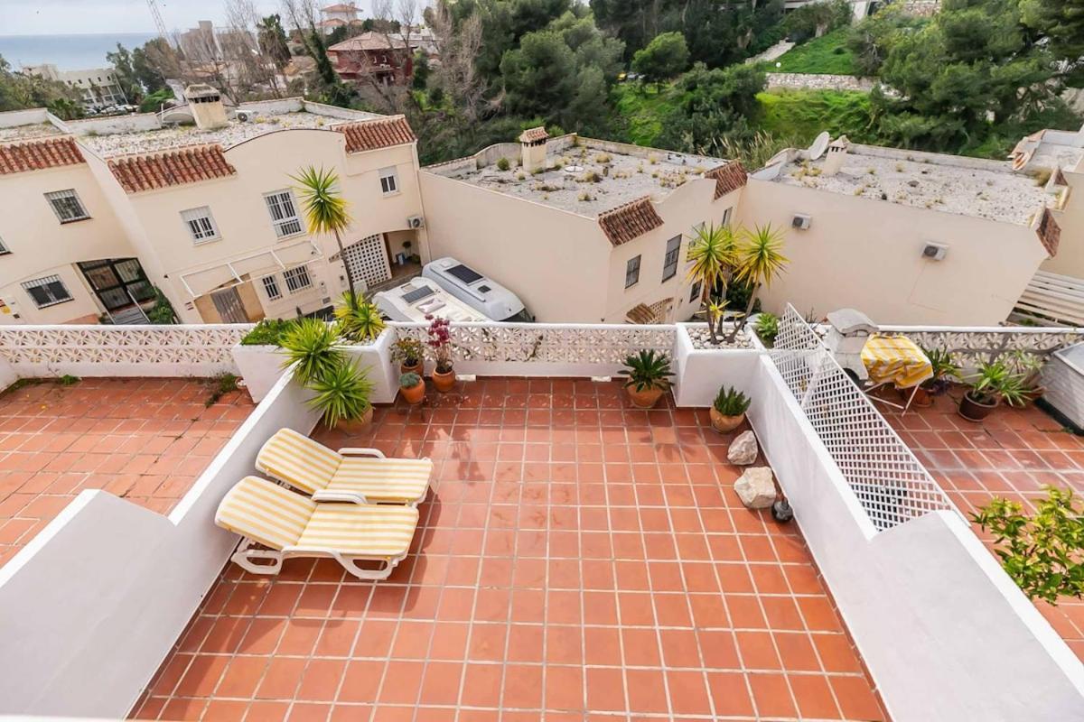 128 - Beautiful Townhouse With Pool, Benalmadena