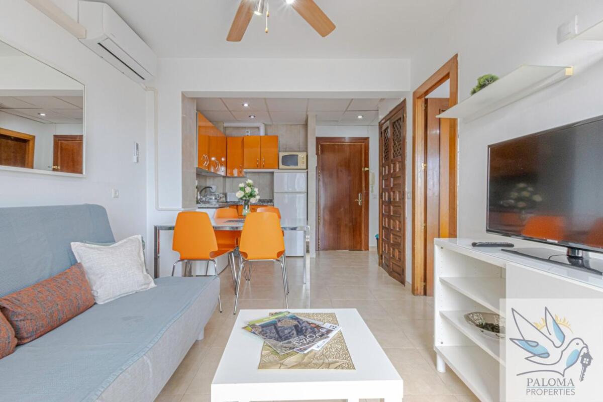 1st Line With Wonderful Sea Views Benalmádena