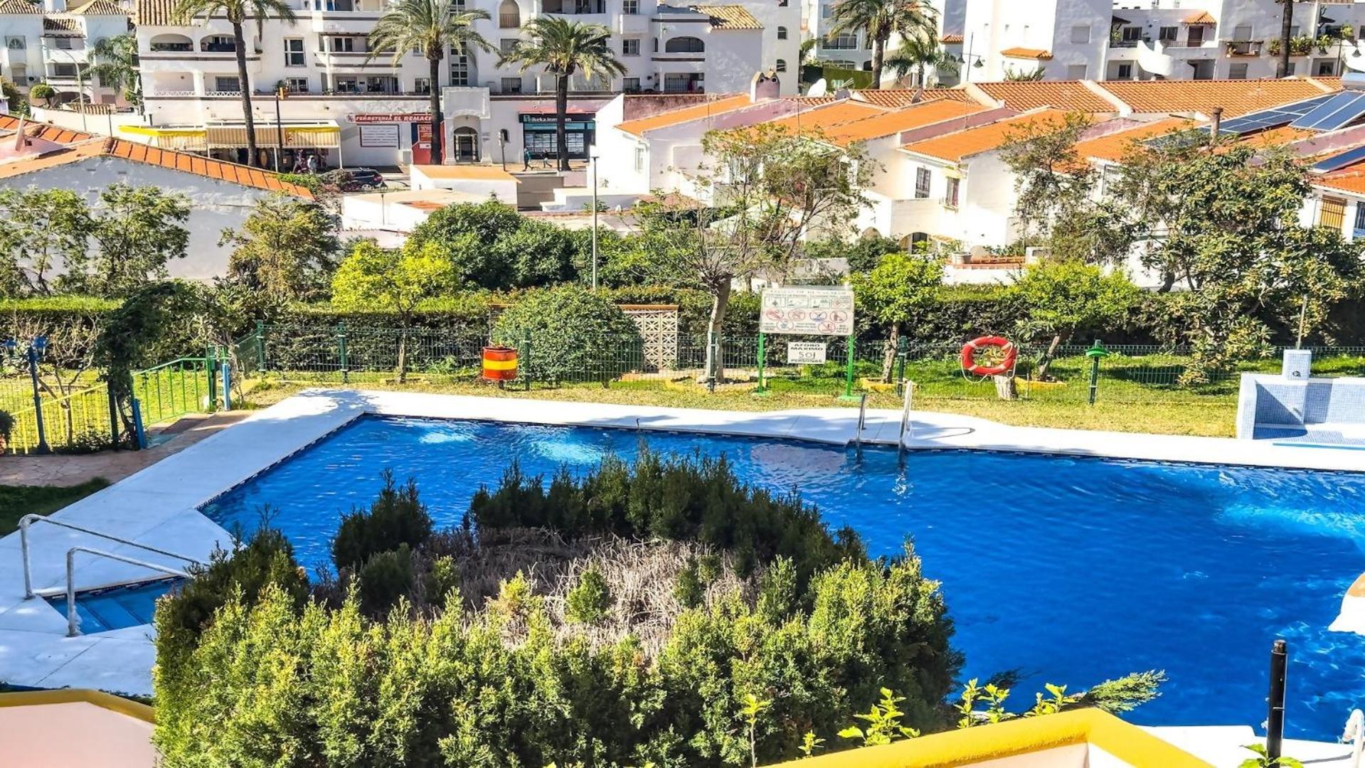 La Perla & Pool Apartment Benalmadena