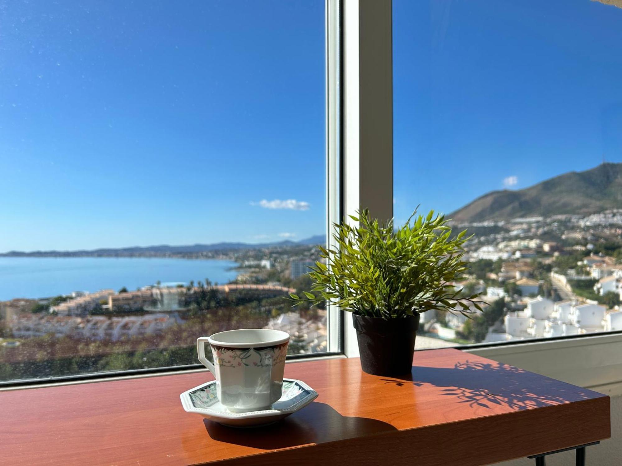 Sea View Apartment Close To The Beach * Benalmadena