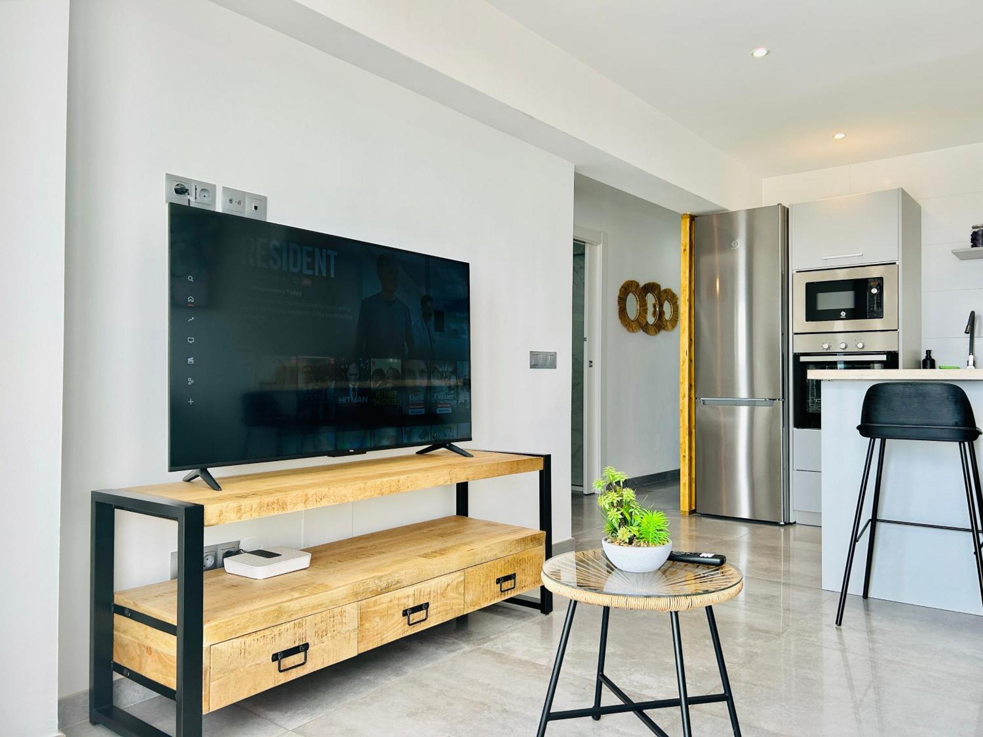 Stylish Sea-view Apartment