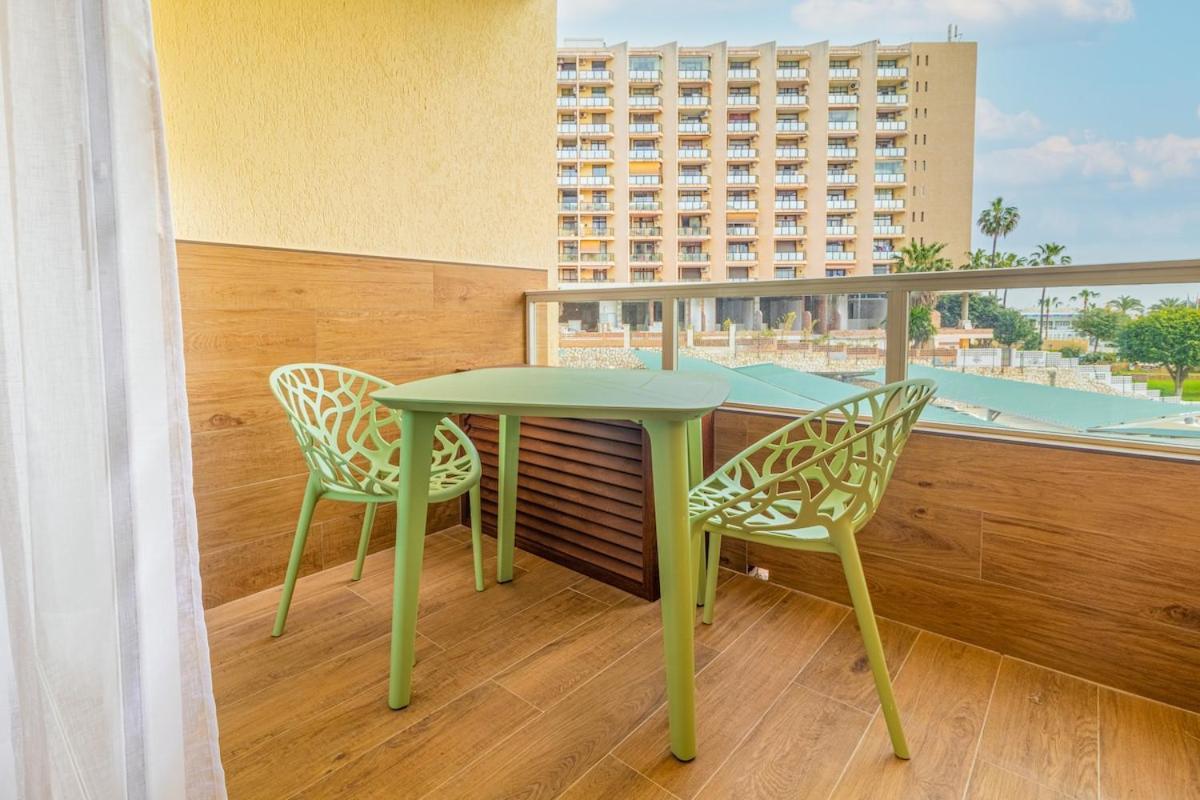 Apartment 1st Line Beachfront With Direct Access To Benalmadena