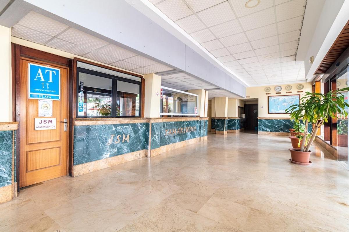 1st Line Beachfront With Direct Access To *