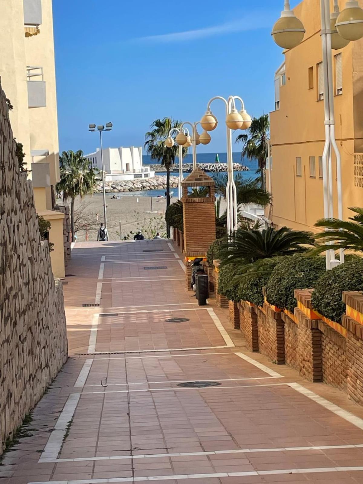 Apartment 1st Line Beachfront With Direct Access To