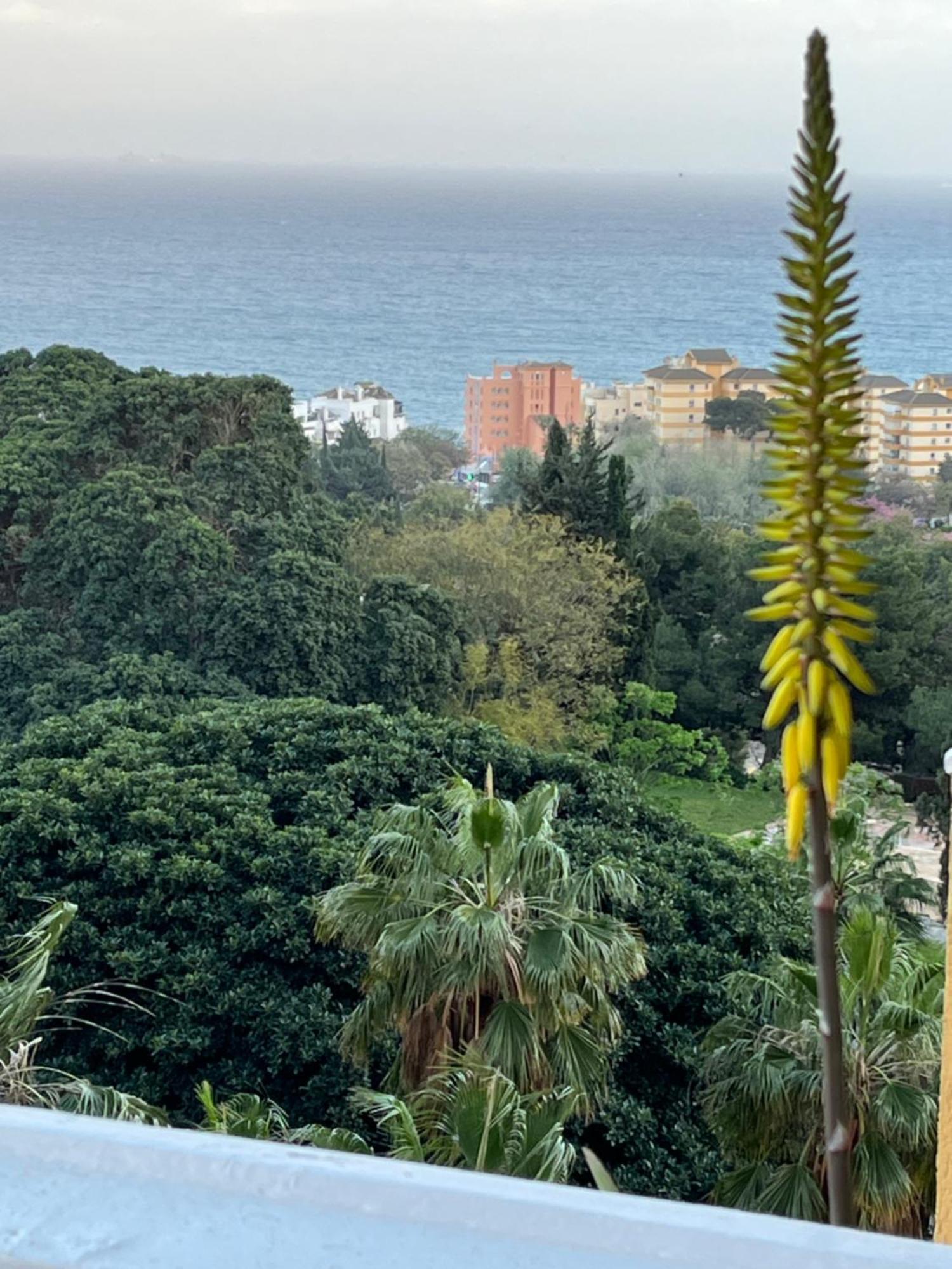 Coastal Feeling, Sea Views & Pools Apt Hercules Benalmádena