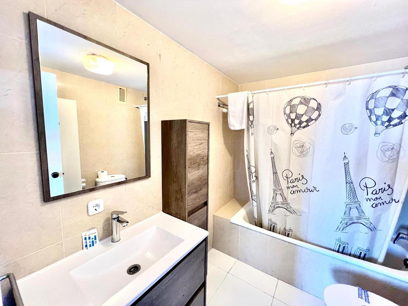Apartamento Large Deluxe Front Sea View Benalbeach