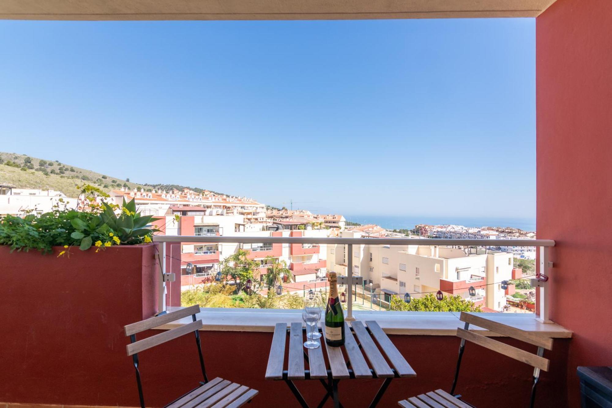 Cozy With Sea Views In * Benalmadena