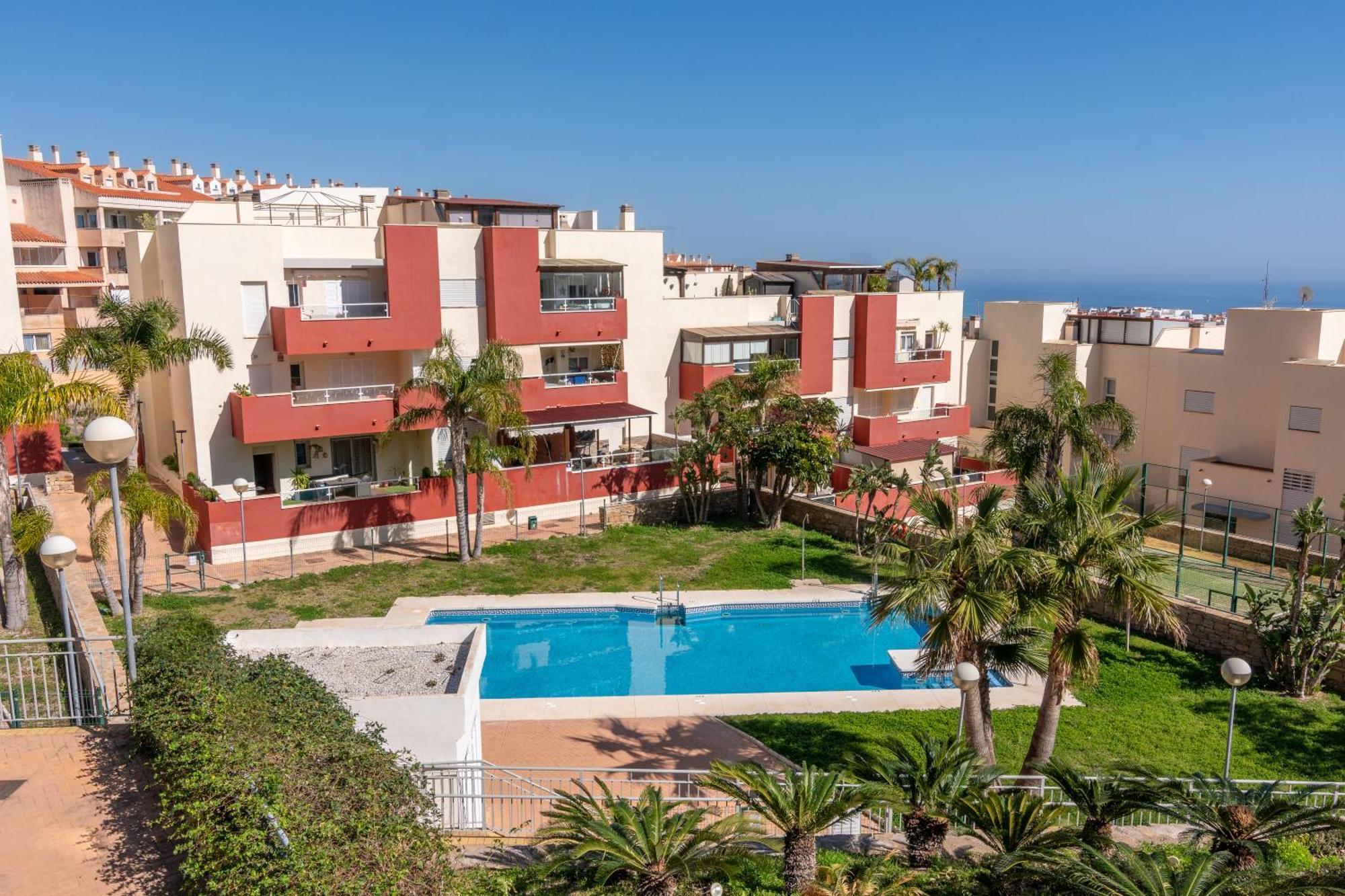 Cozy With Sea Views In