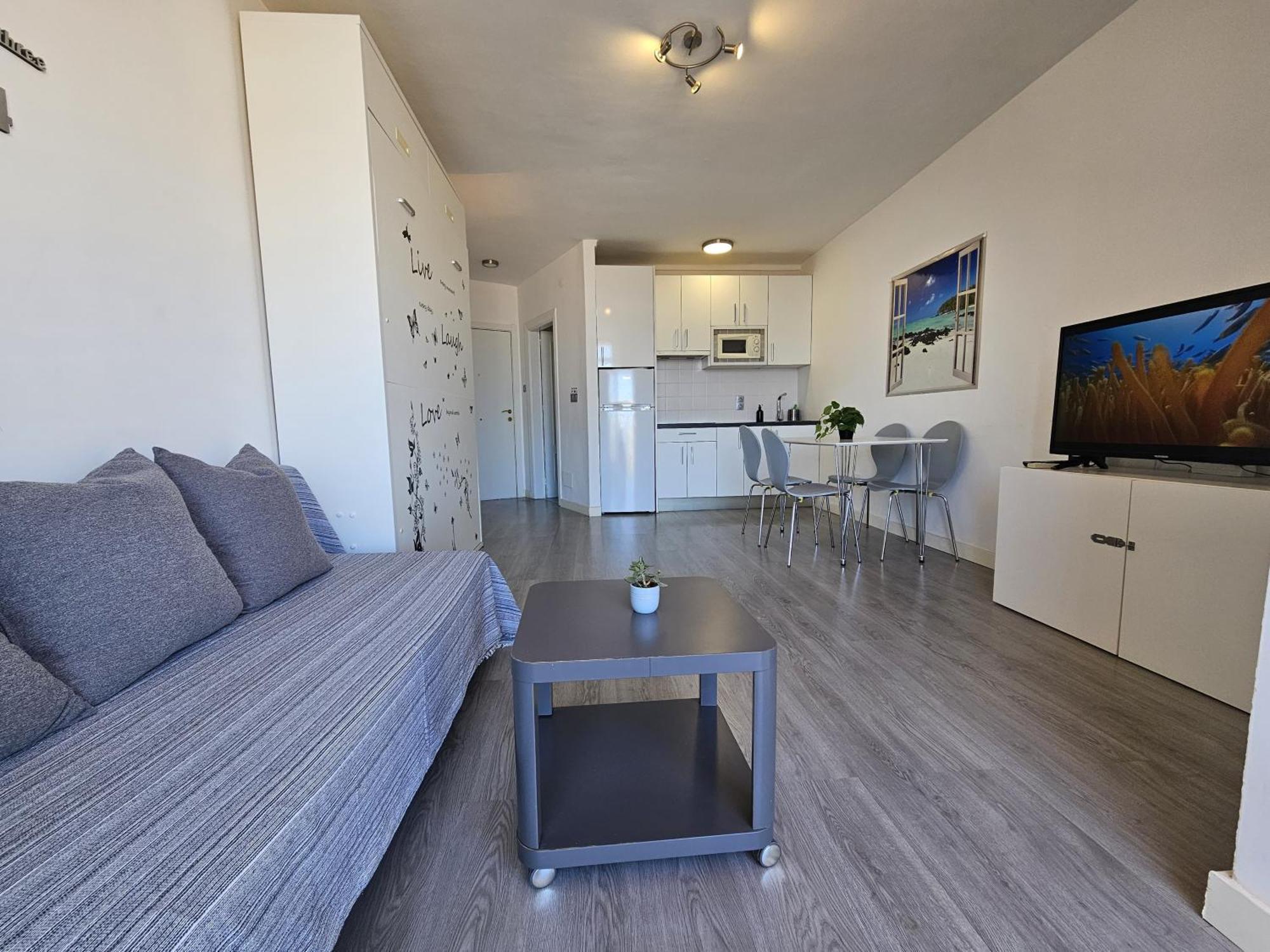 Fantastico Estudio Amplia Terraza Y Vistas Al Mar Benalmádena