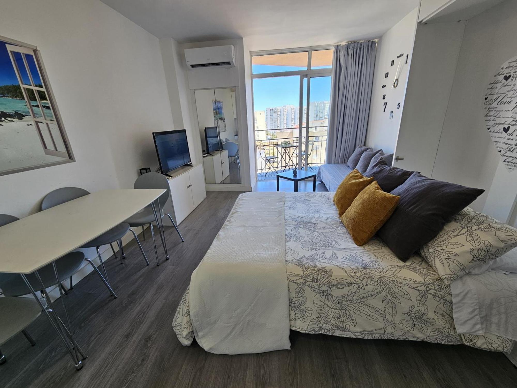 Fantastico Estudio Amplia Terraza Y Vistas Al Mar Apartamento Benalmádena