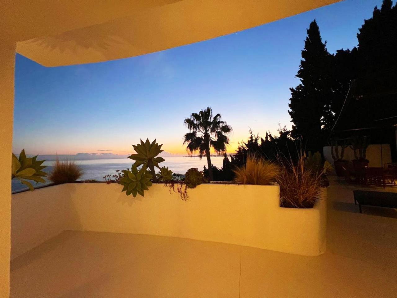 R7- Luxury With Ocean Views