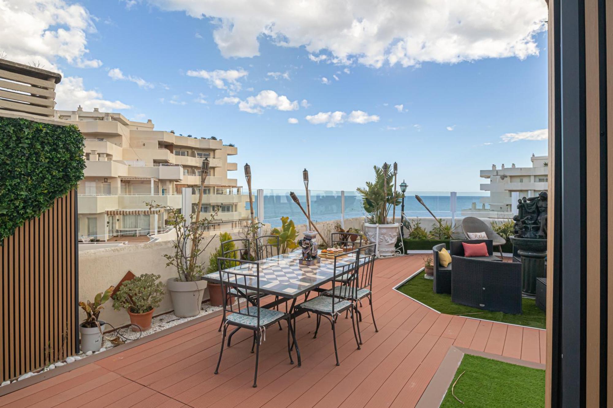 Apartment Benalbeach With Pools And Seaview - Happy