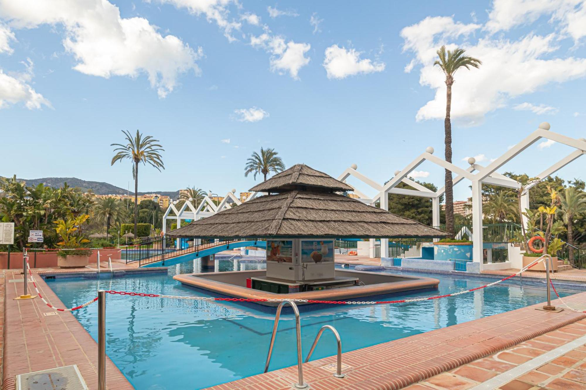 Apartment Benalbeach With Pools And Seaview - Happy Benalmadena