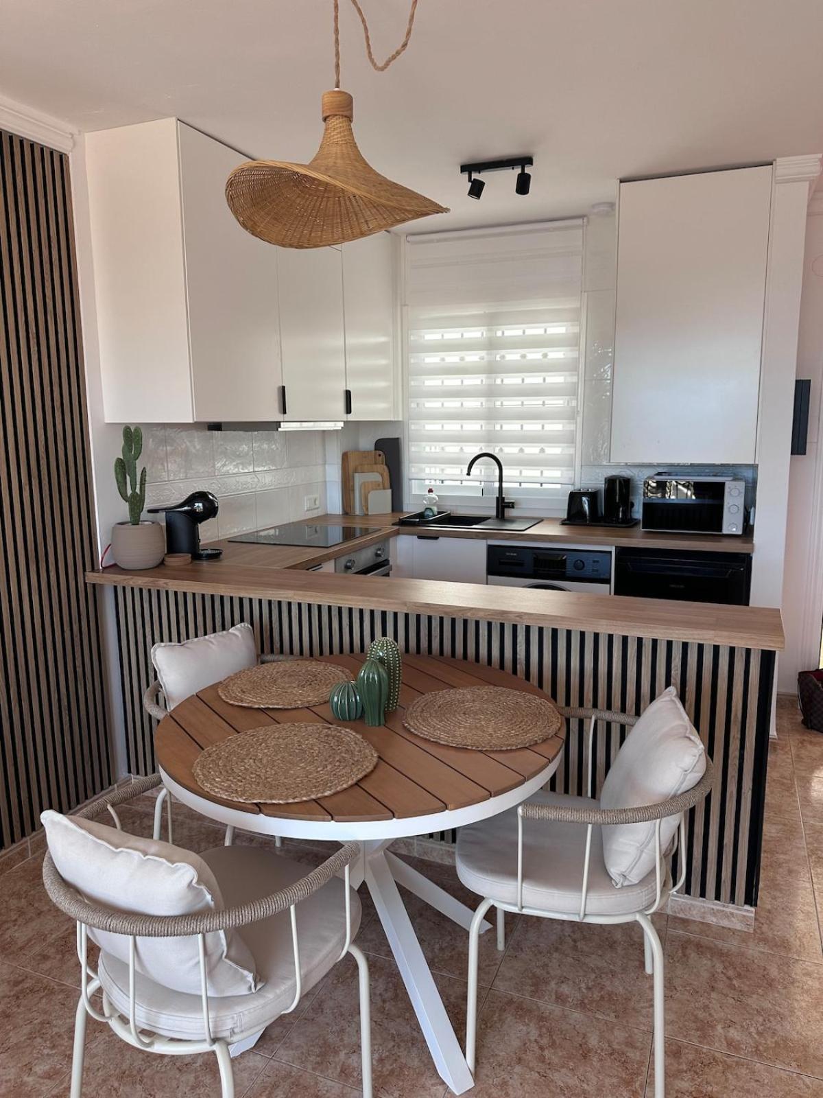 Seaview Apartment