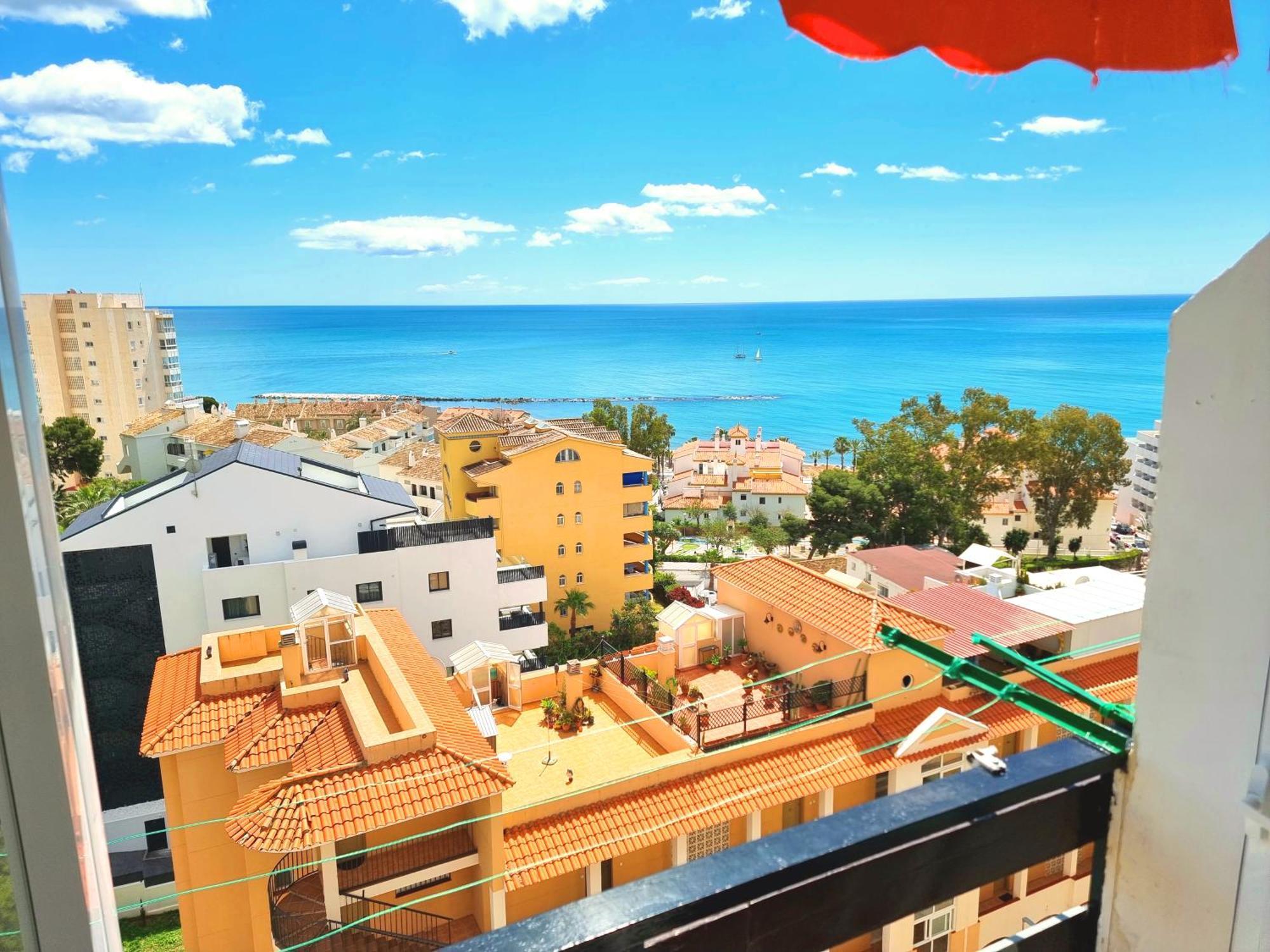 Estudio Las Naciones Apartment *