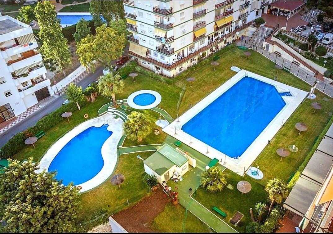Evans Realty Bz Estudio & Piscina & Centro & Playa Apartment Benalmadena