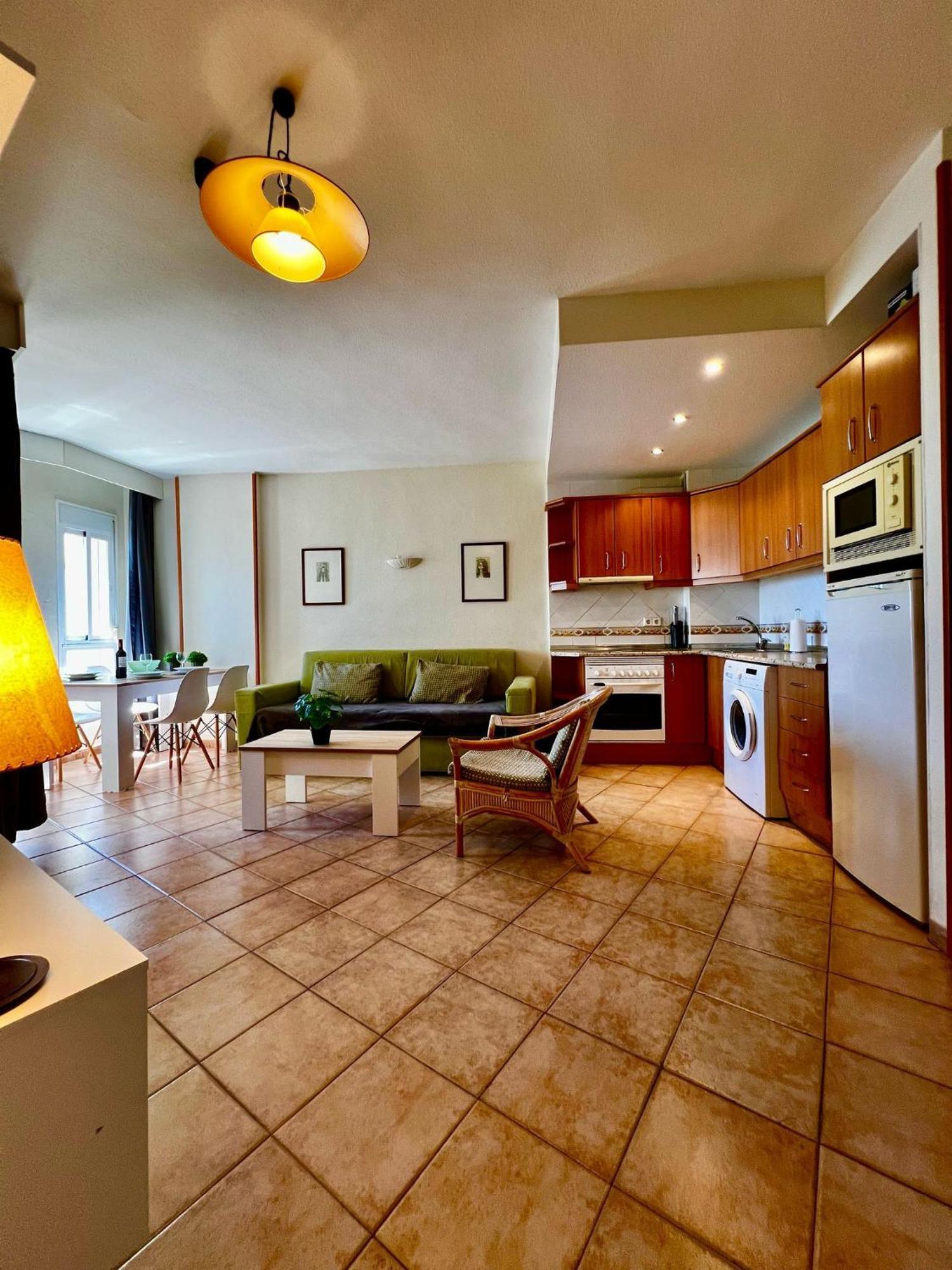 Beachfront In Benalbeach Apartment *