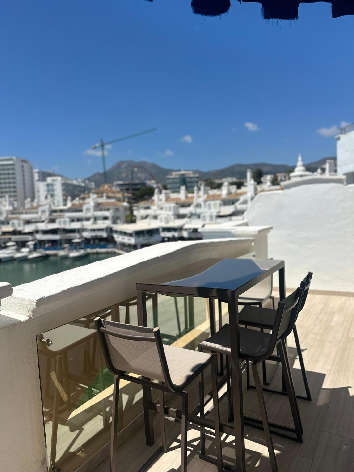 Wonderful In Puerto Marina Apartment *
