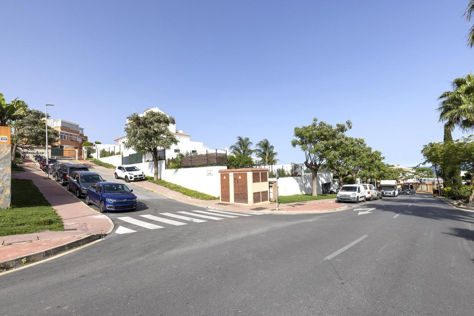 Сasa de vacaciones Traditional Townhouse, 4 Bed With Terraces And Private Bbq Benalmádena