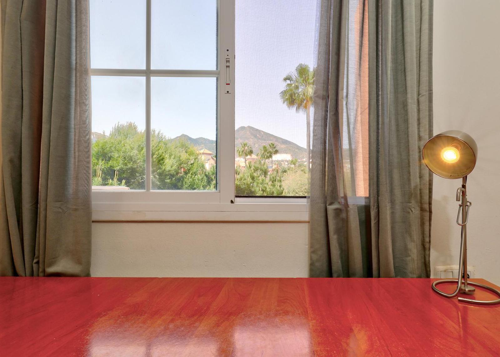 Traditional Townhouse, 4 Bed With Terraces And Private Bbq Benalmádena